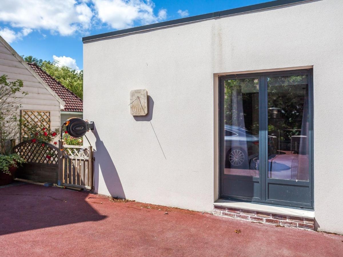 Cosy Apartment In Eperlecques With Fireplace Rom bilde
